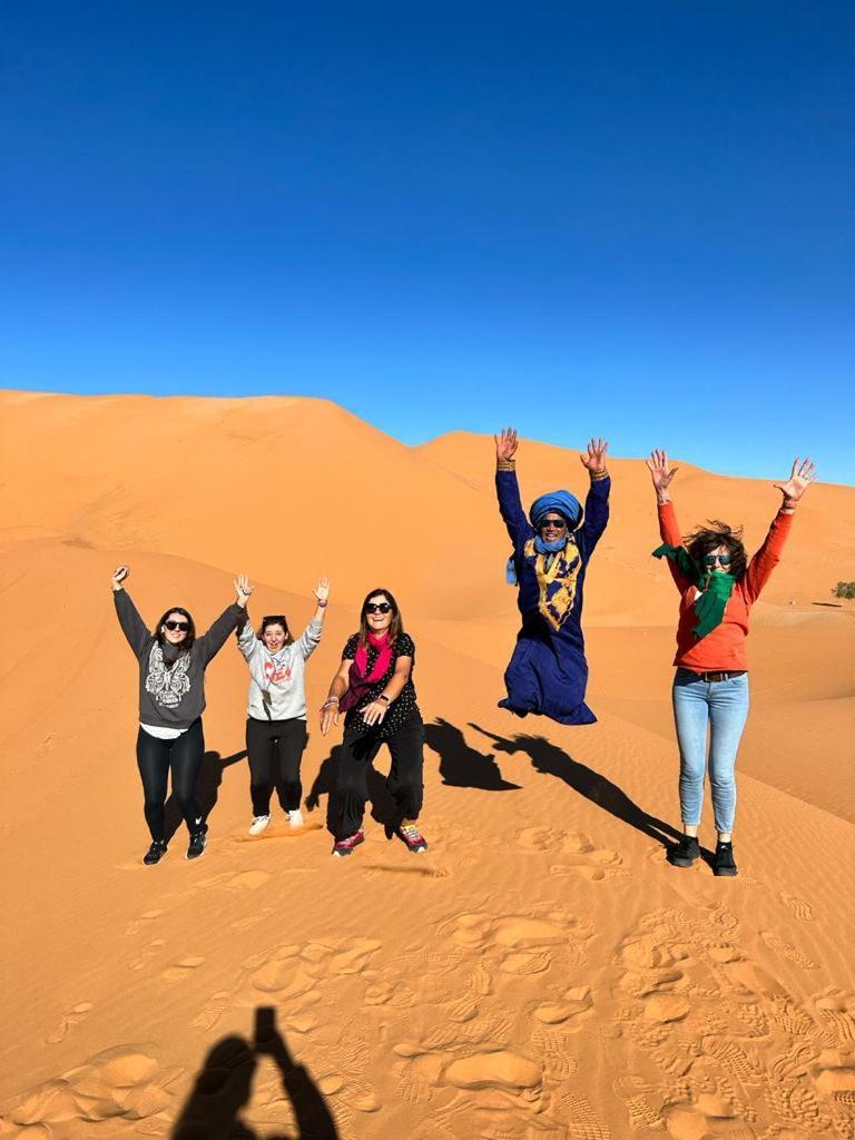 Merzouga Camel Trekking Camp Exteriör bild